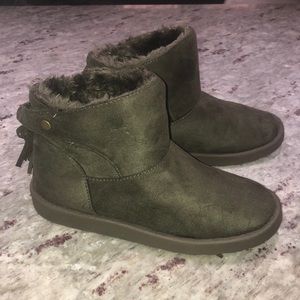 NWT Girls' Soft Micro Suede Boots